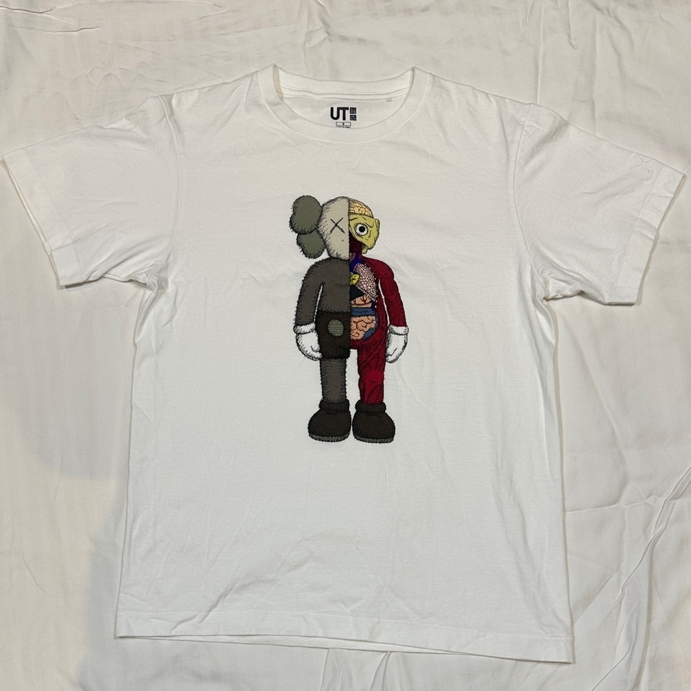 [UNISEX] Uniqlo x KAWS Graphic Tee White S | Limited Edition Companion Art - Picture 4 of 10